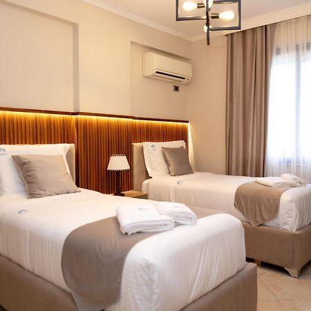 Spacious City Paradise - 3Br Apt In The Heart Of 티라나 외부 사진