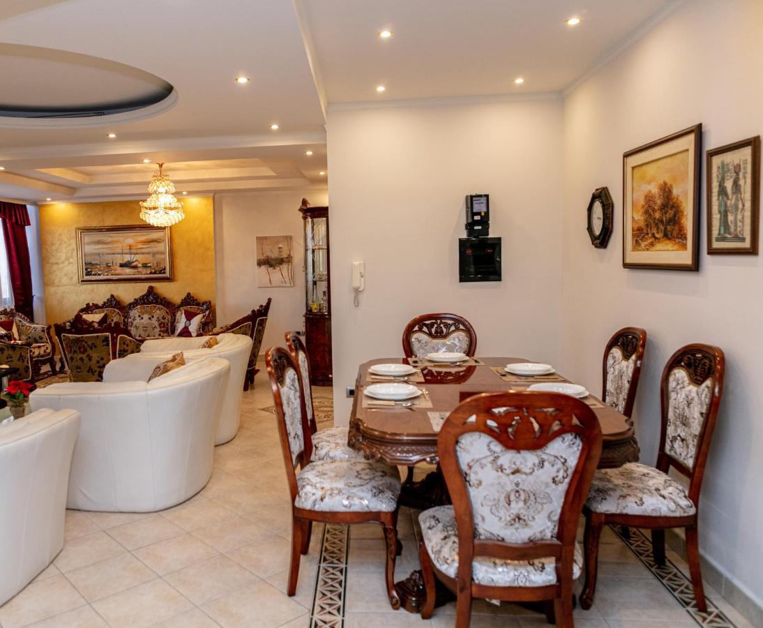 Spacious City Paradise - 3Br Apt In The Heart Of 티라나 외부 사진